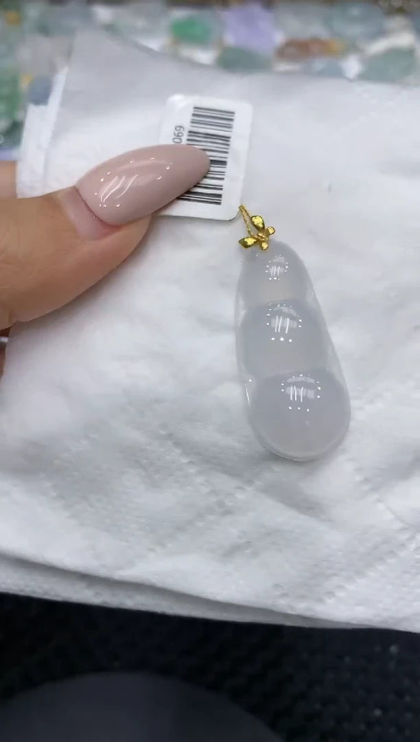 颈饰18K金镶嵌翡翠111111111111