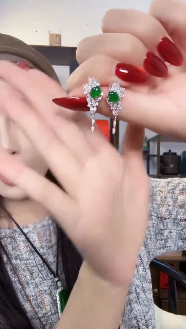 银S925镶嵌翡翠耳饰耳钉