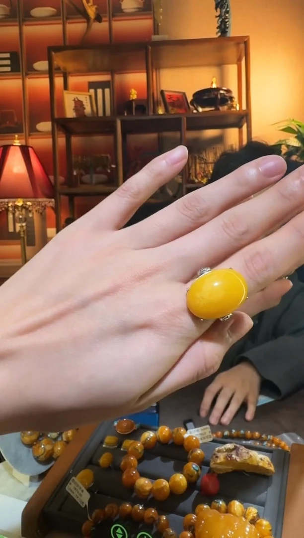 蜜蜡颈饰银S925镶嵌156天然蜜蜡珠宝奇石