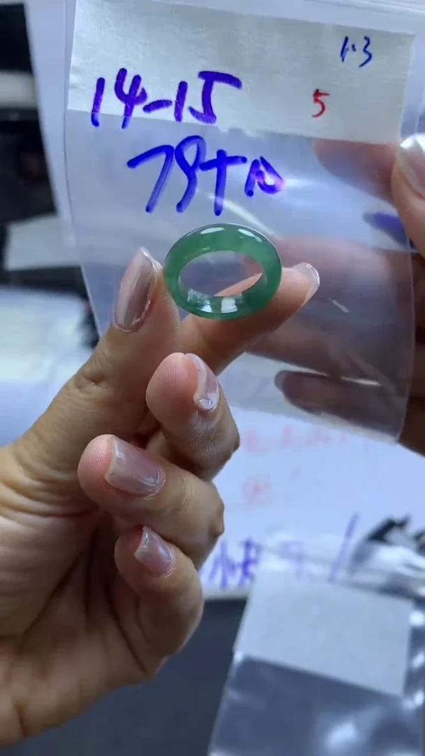 未镶嵌定制翡翠毛货需精细抛光拍一发一