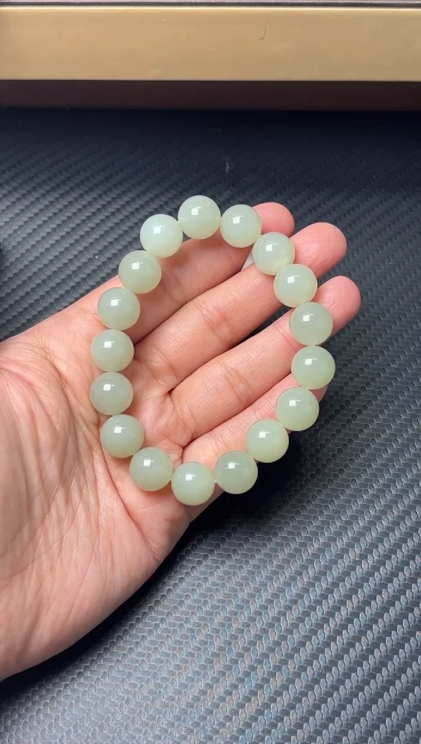 未镶嵌手串和田玉于田微色差卡12hM