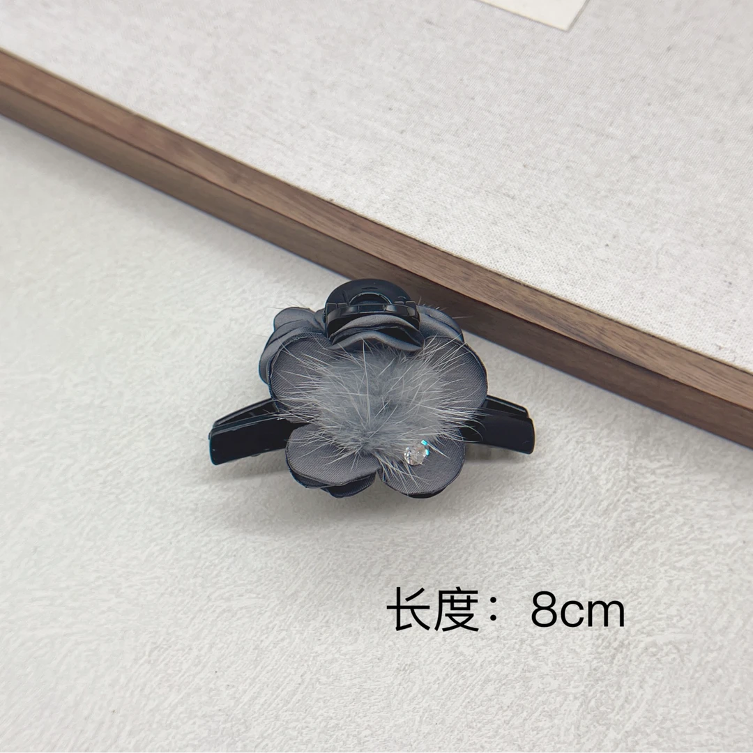 BAOSHATI/宝莎缇F-394韩版（有钢印）毛球花朵小抓夹