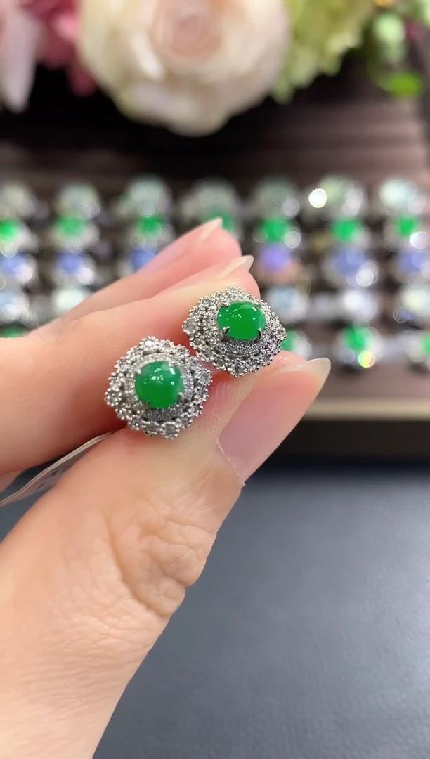 18K金镶嵌翡翠耳饰b56