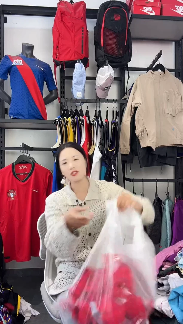 682编码 瑕疵款直播间过款为准 尺码