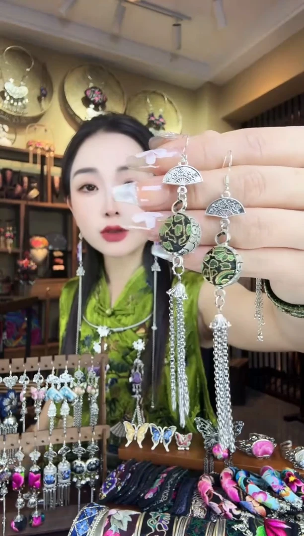 刺绣非遗刺绣纯手工耳环