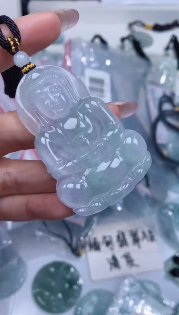 颈饰未镶嵌翡翠吊坠
