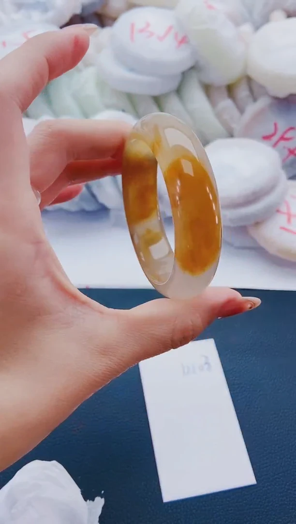 未镶嵌手镯石英质玉K103-52-53
