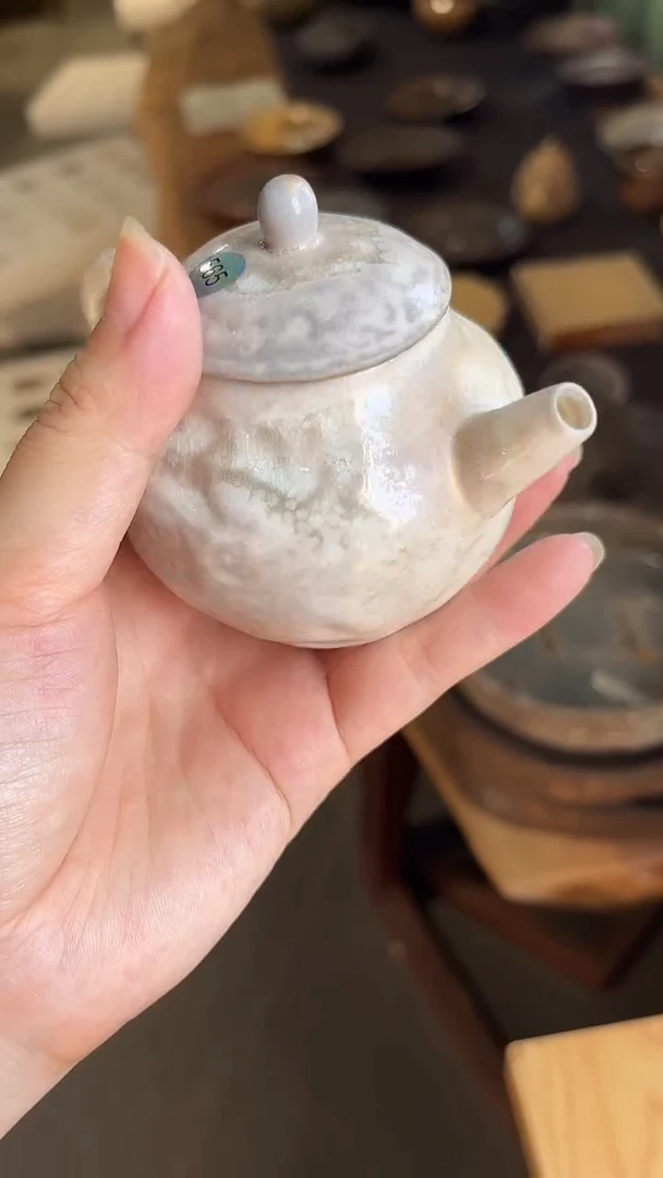 壶565号容量100-110ML高白泥 仿手工壶