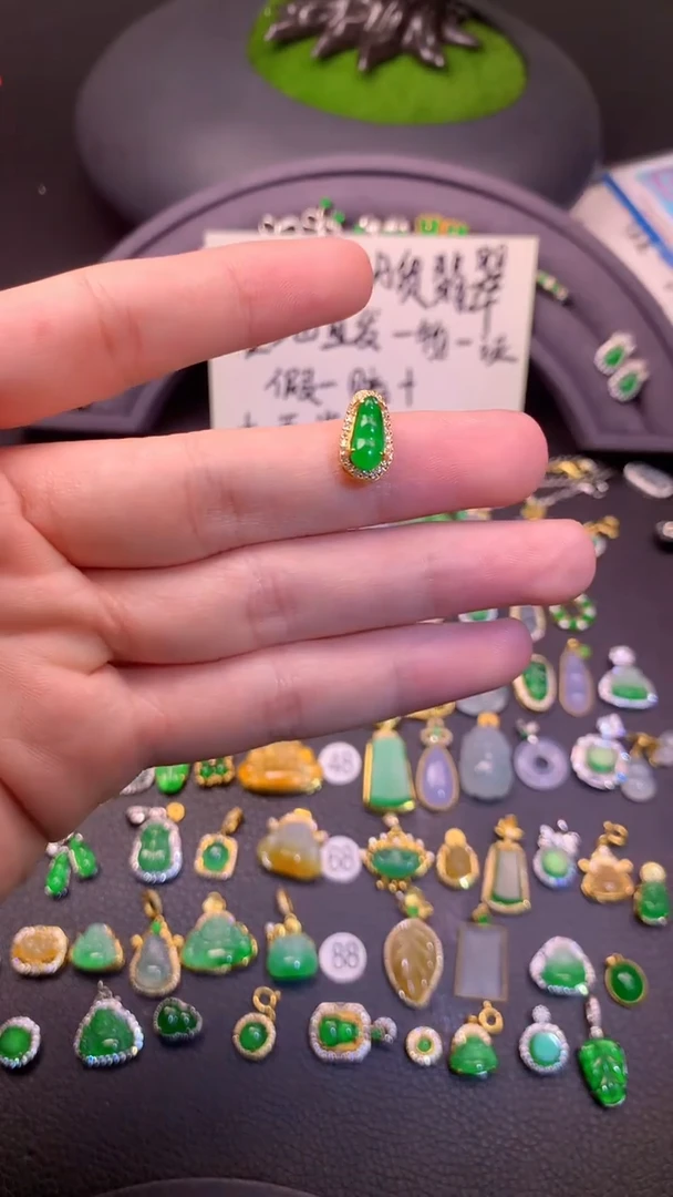 颈饰银S925镶嵌翡翠1