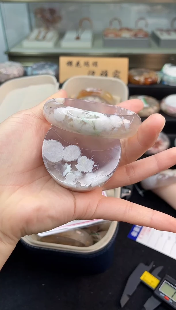 未镶嵌手镯石英质玉57圈口（赠品镯心）3665501