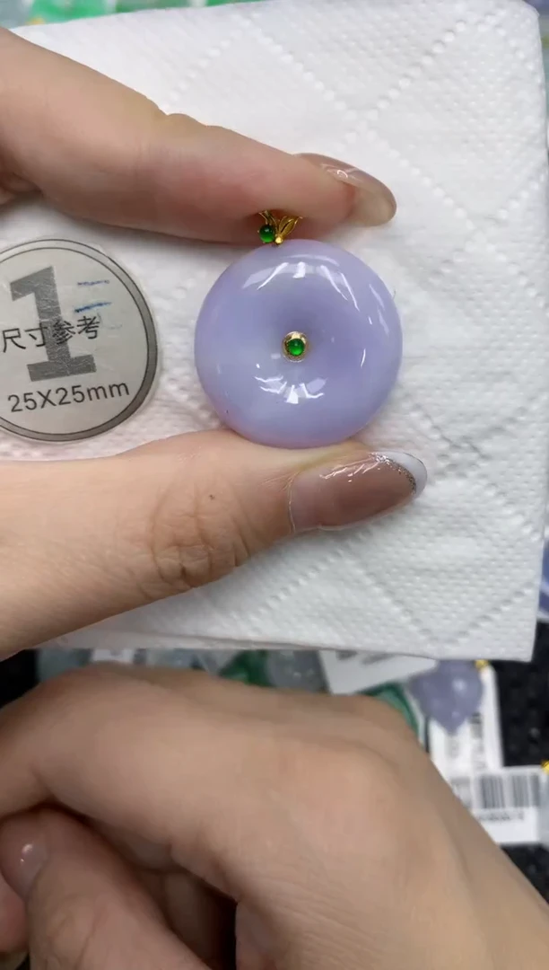 颈饰18K金镶嵌翡翠111111111