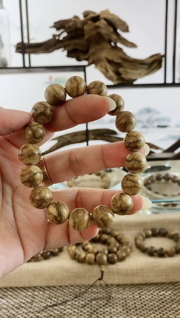 沉香手串密支那虎斑老料13+MM单圈