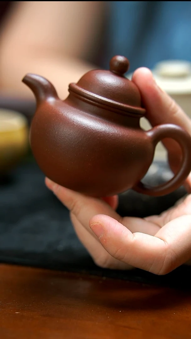 茶壶紫砂紫泥掇球小壶