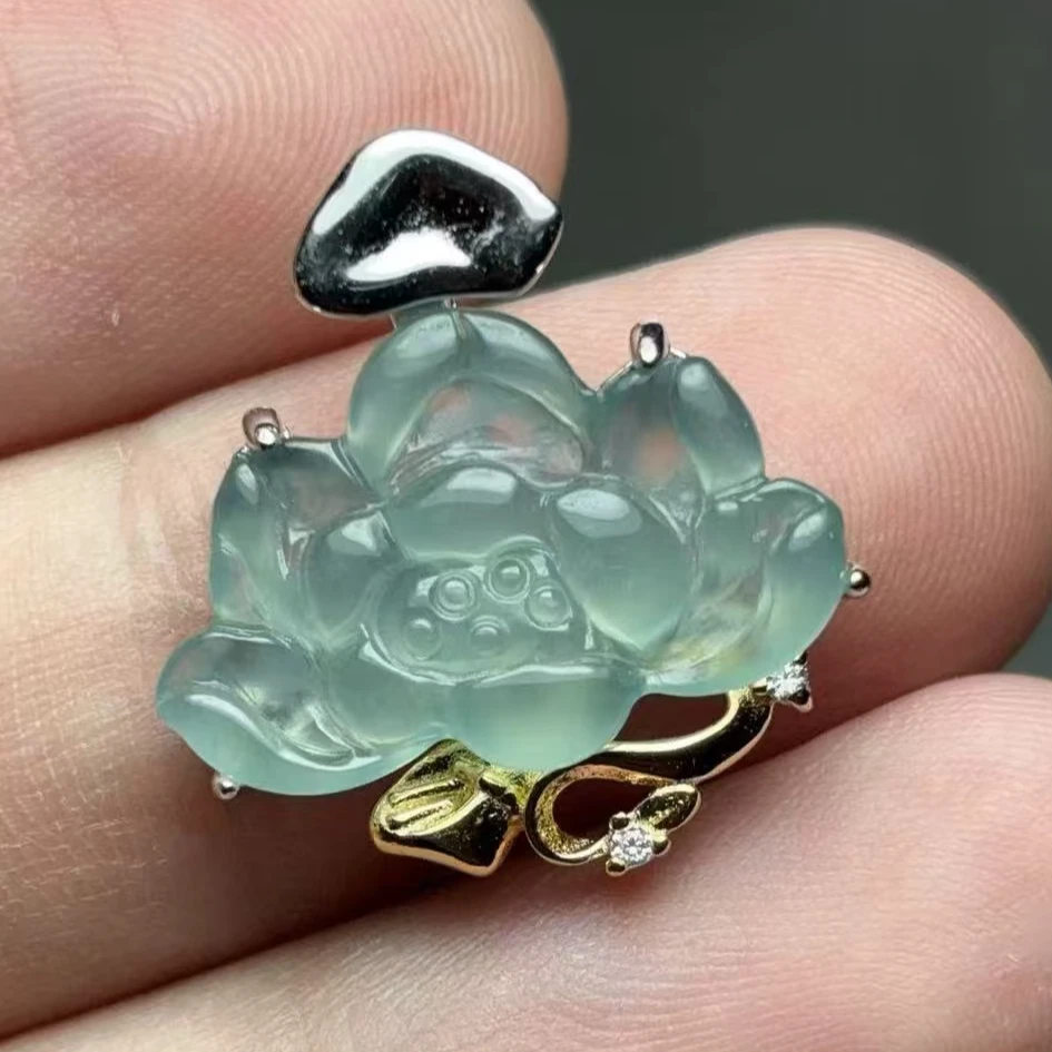 天然A货翡翠S925银莲花吊坠