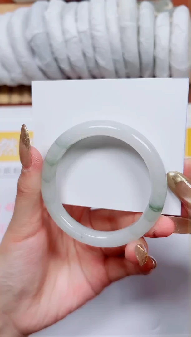 【闪购商品】石英质玉手镯未镶嵌K159-52.8