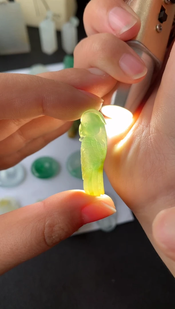 【闪购商品】定制翡翠未镶嵌翡翠