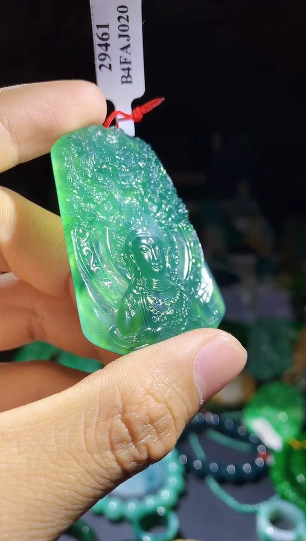 颈饰未镶嵌翡翠米*农天然A货翡翠