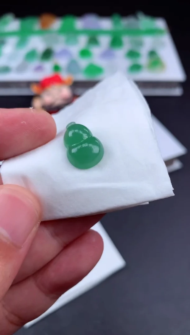 定制翡翠未镶嵌梧*翡翠