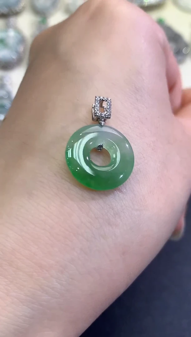 【闪购商品】翡翠颈饰18K金镶嵌B28   多样性一件发货