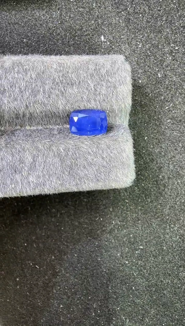 未镶嵌定制定制蓝宝石天然2.48克拉矢车菊吉尔德