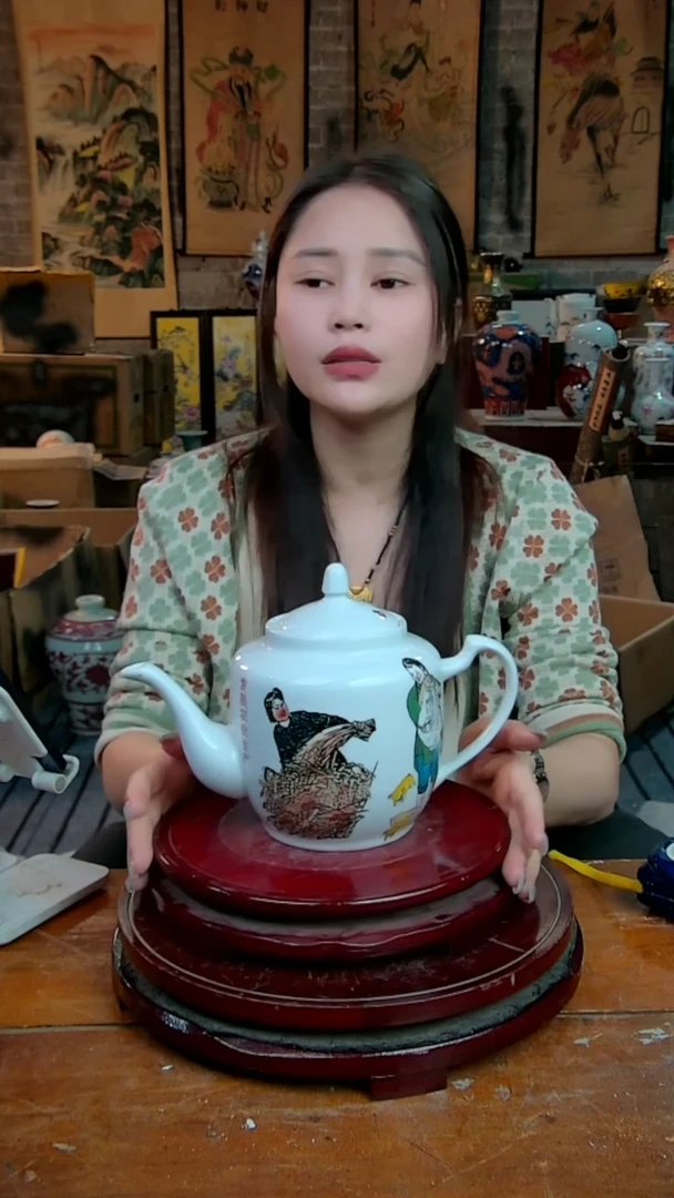 摆件景德镇陶瓷摆件发展大茶壶
