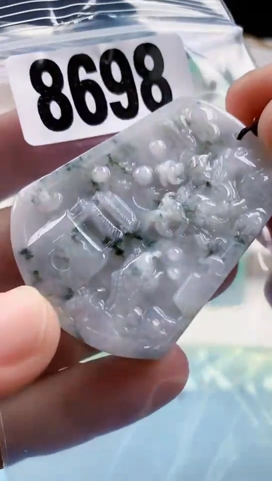 【闪购商品】翡翠挂件未镶嵌天然翡翠吊坠挂件