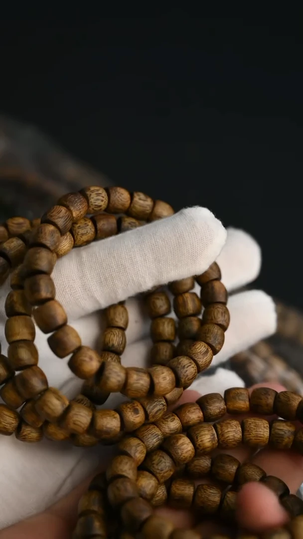 沉香手串海南莺歌绿卡9单圈 多样性发其一-S