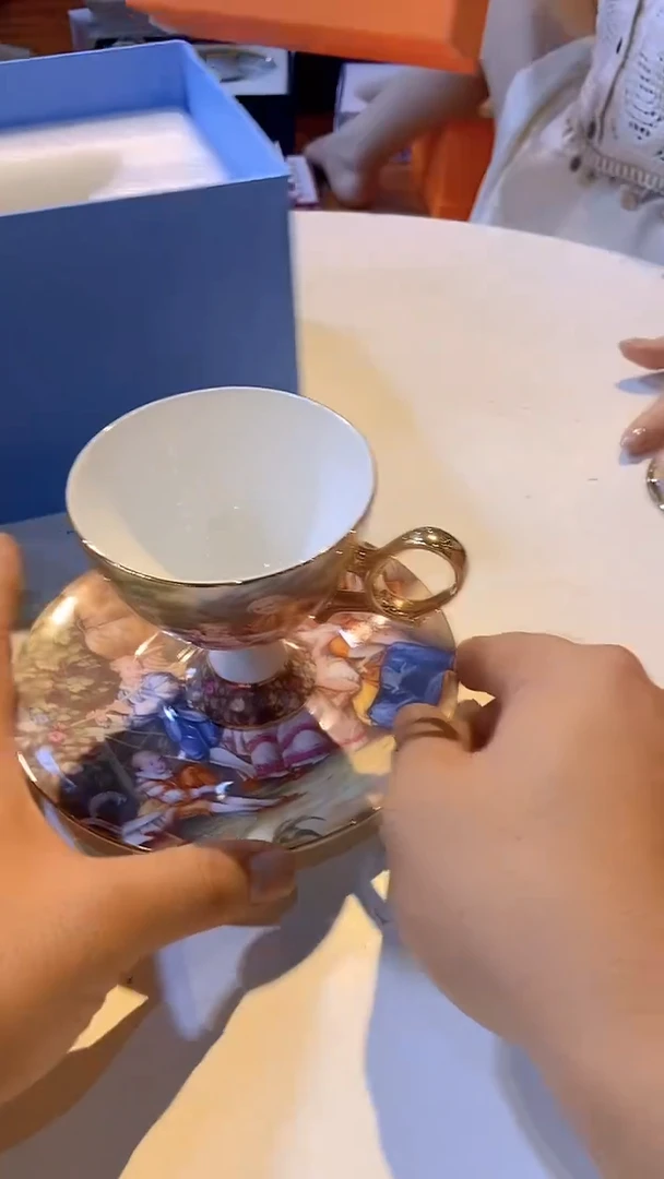 杯鸿辉家品牌瓷器，京东包邮！