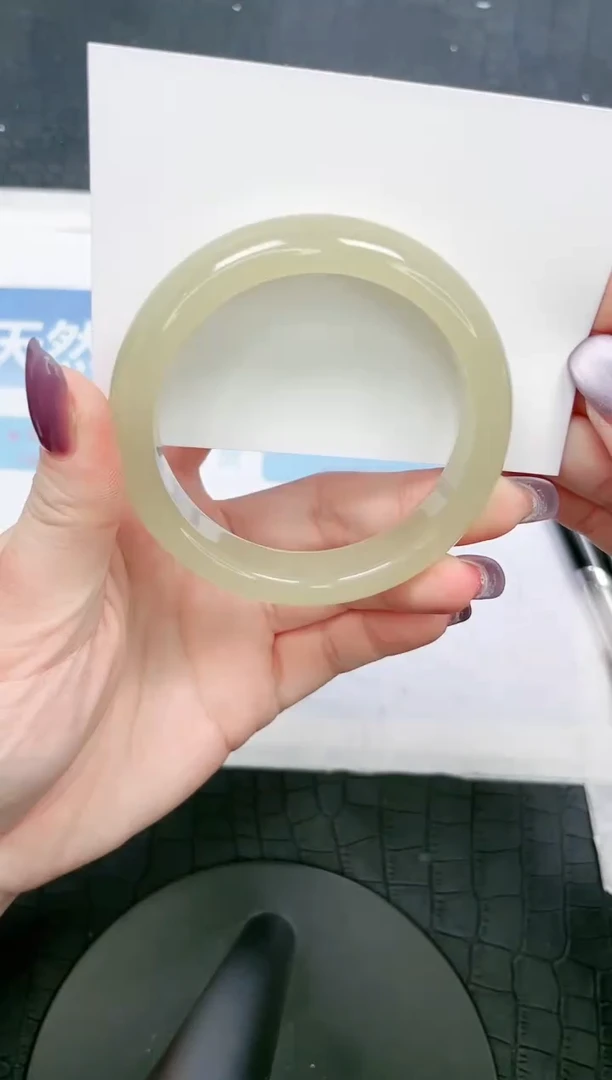 【闪购商品】石英质玉手镯未镶嵌114-56.2