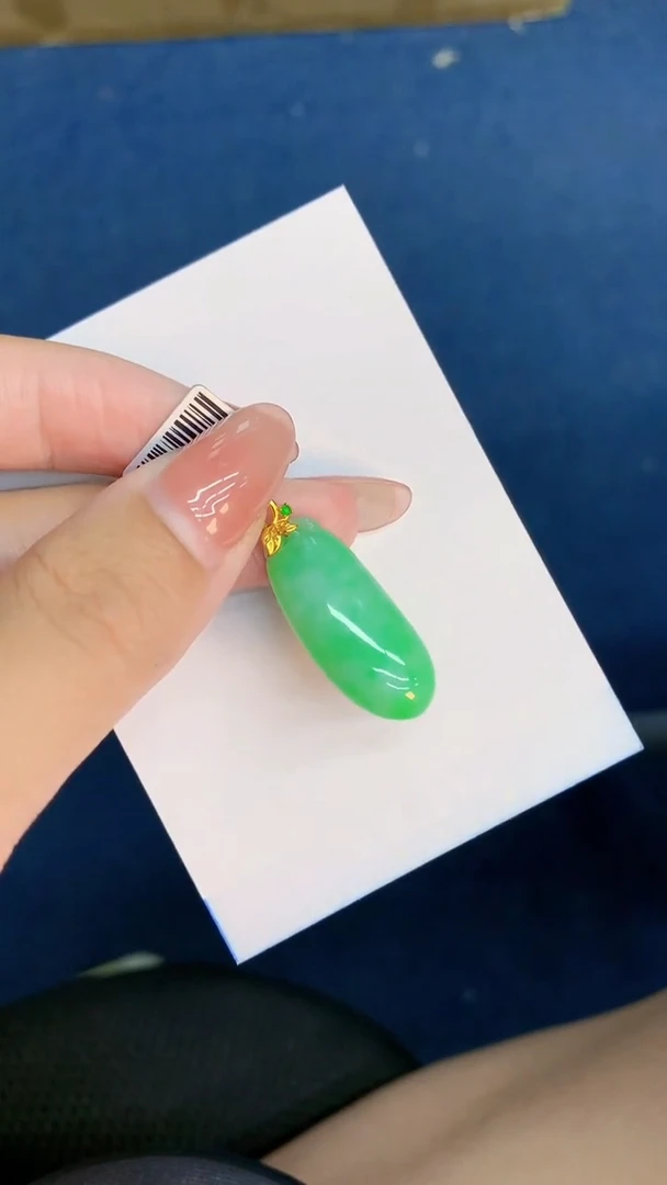 翡翠18K金镶嵌吊坠(不含链)1