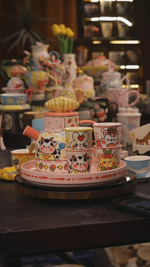 景德镇釉下彩绘设计师款式陶瓷