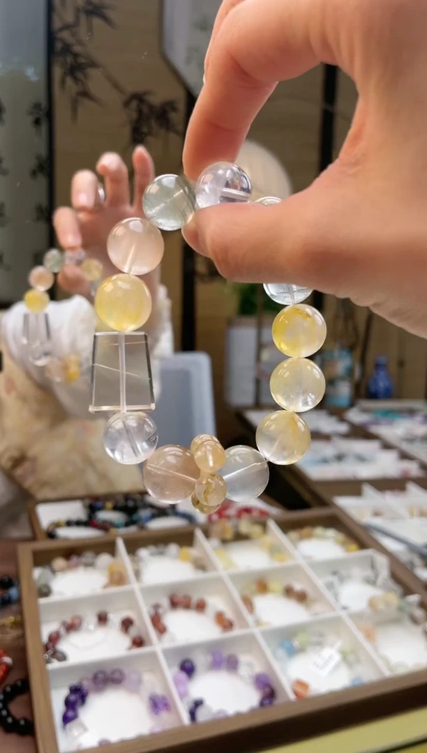 【闪购商品】水晶手链未镶嵌黄胶花