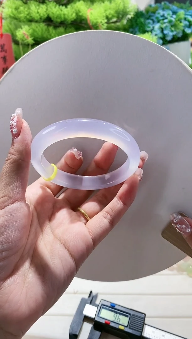 玛瑙/玉髓手镯未镶嵌19-59.1