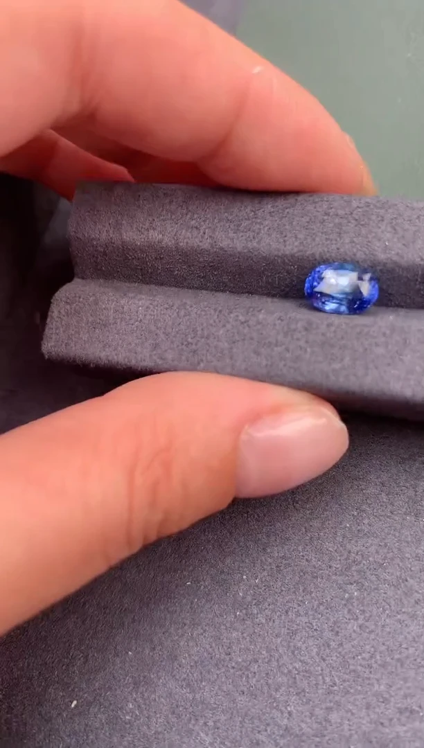 【闪购商品】蓝宝石裸石未镶嵌2.1ct蓝宝石