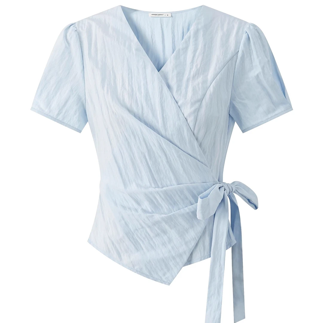 羊城故事-蓝色绑带v领短袖衬衫女不规则时尚小众上衣Y50751650