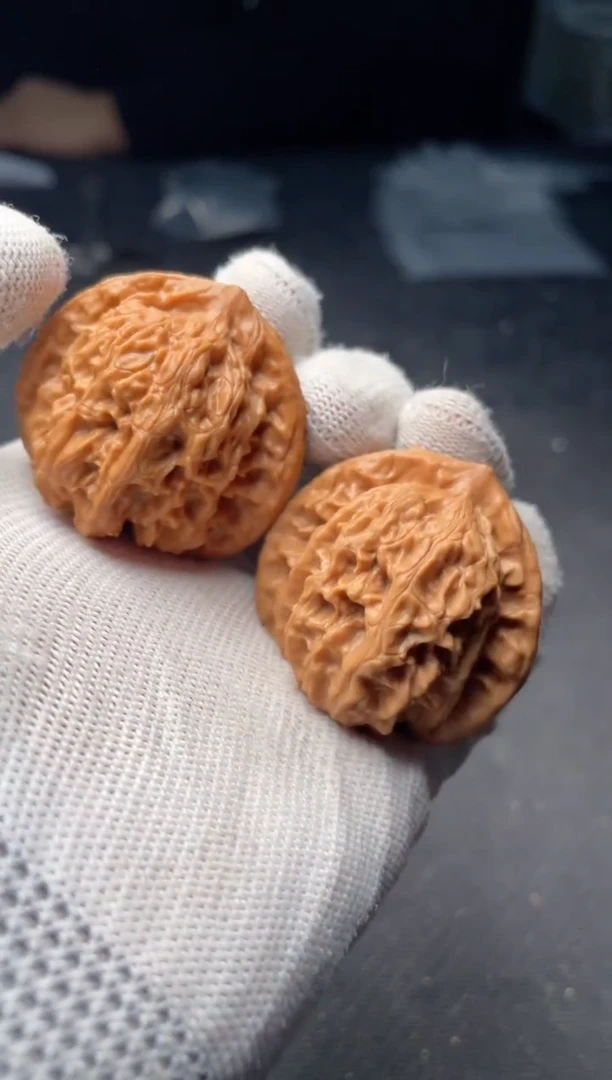 把件文玩核桃a80  霞云岭   41尺磕尖