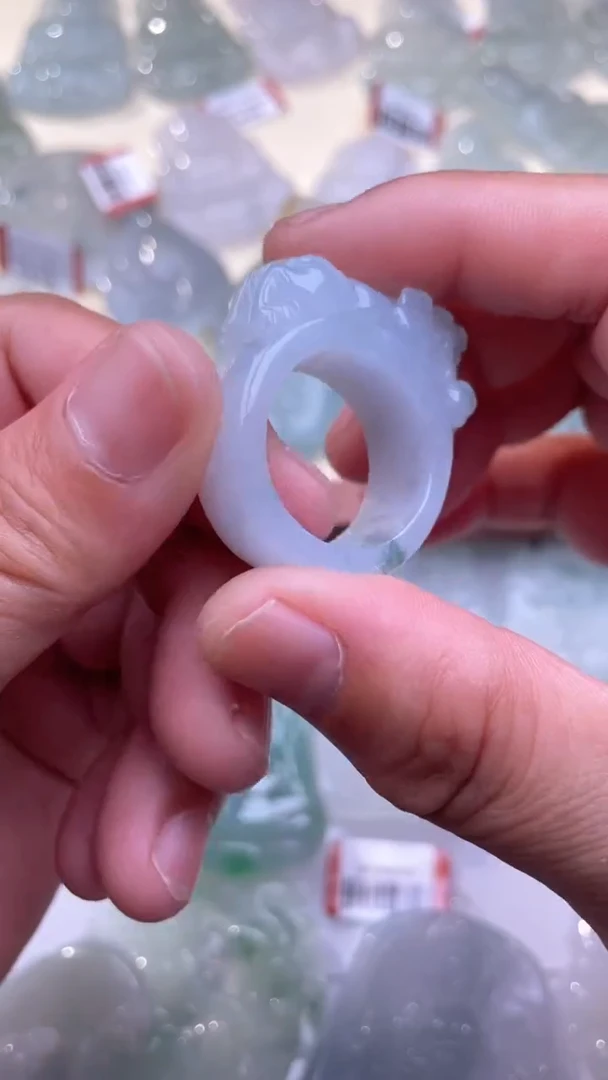 翡翠戒指未镶嵌扳指