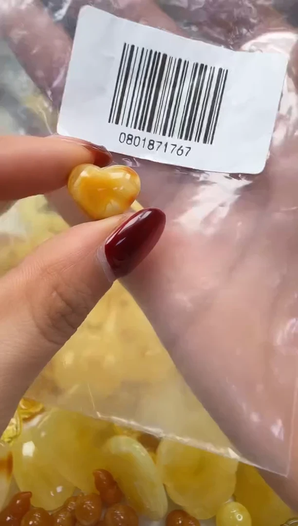 裸石琥珀未镶嵌如图