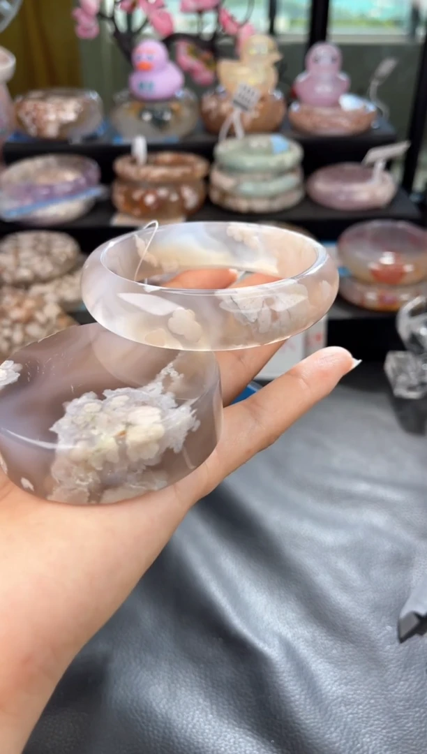 石英质玉手镯未镶嵌61