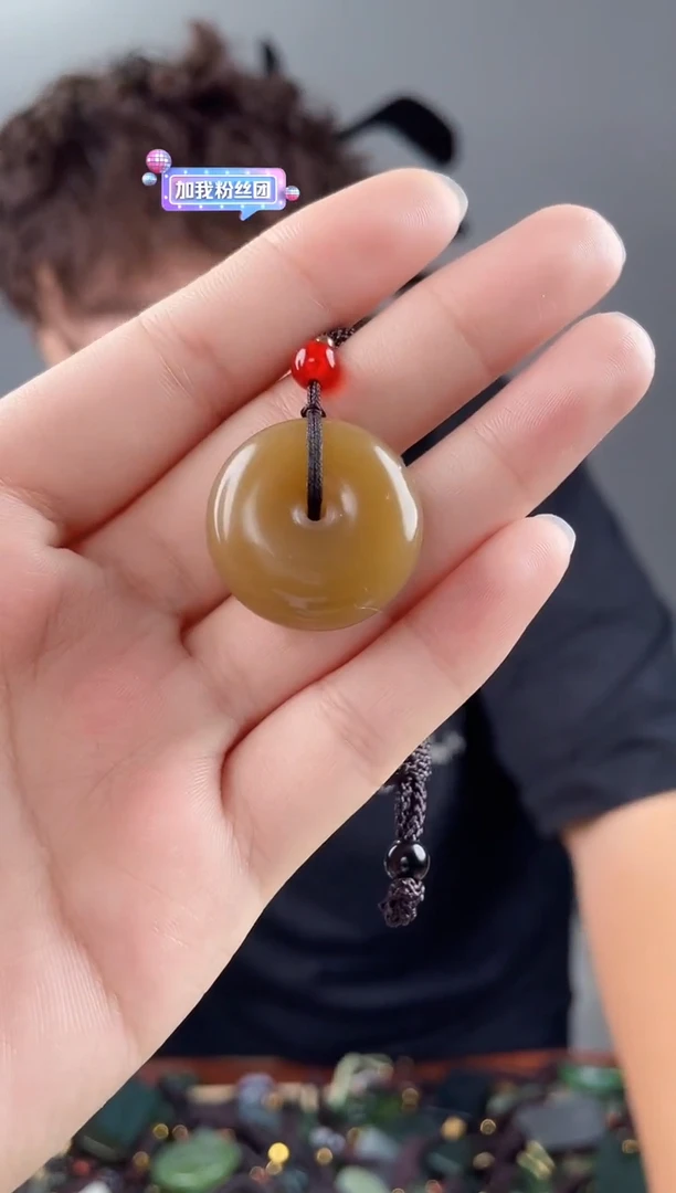 和田玉未镶嵌颈饰拍一发一,多样性发货