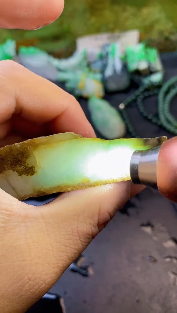 【闪购商品】翡翠颈饰未镶嵌044天然翡翠