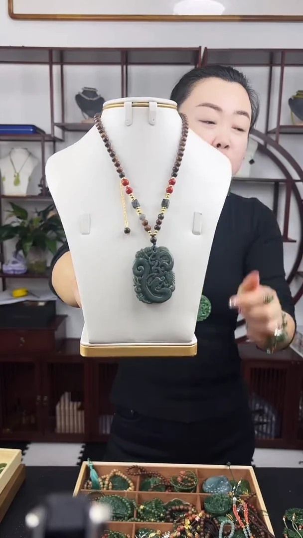 颈饰未镶嵌和田玉如意凤凰