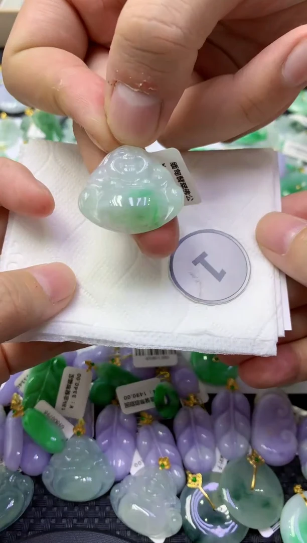 颈饰未镶嵌翡翠天然缅甸翡翠A货