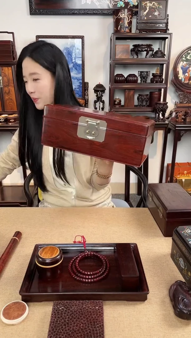 紫檀木类成套家具大号首饰盒