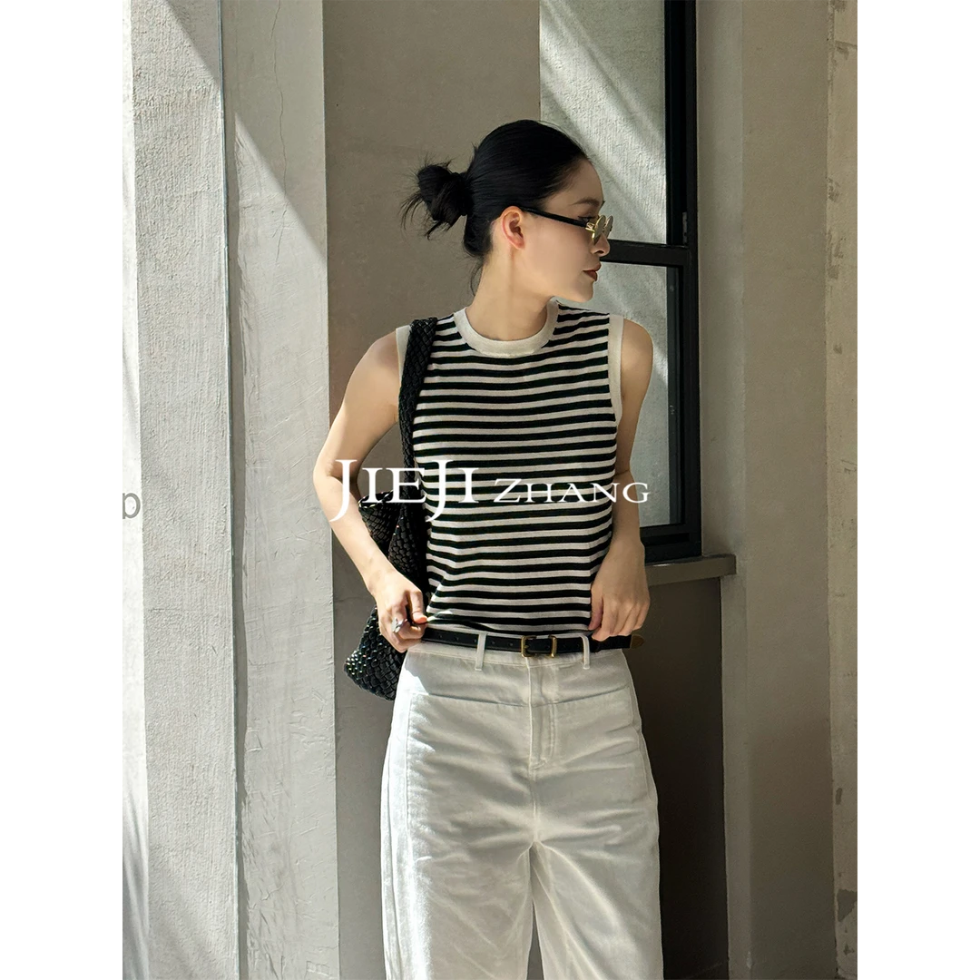 满目ManMu【张琪专属】老钱风超细羊毛舒适休闲背心350134