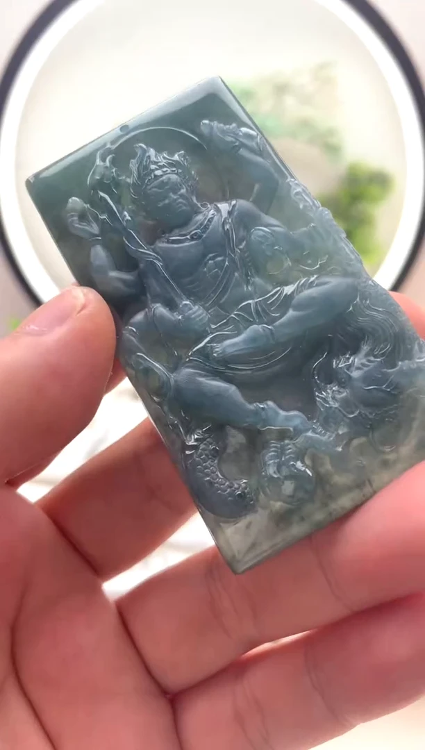 颈饰未镶嵌翡翠不动明王