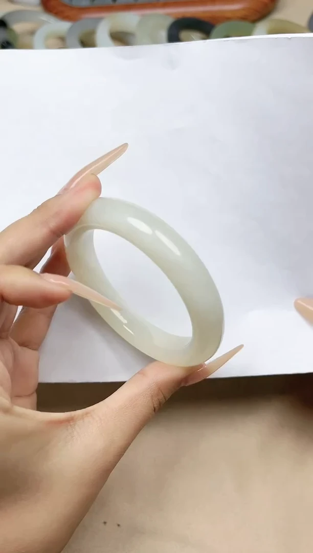 【闪购商品】和田玉手镯未镶嵌56/57圈口YY