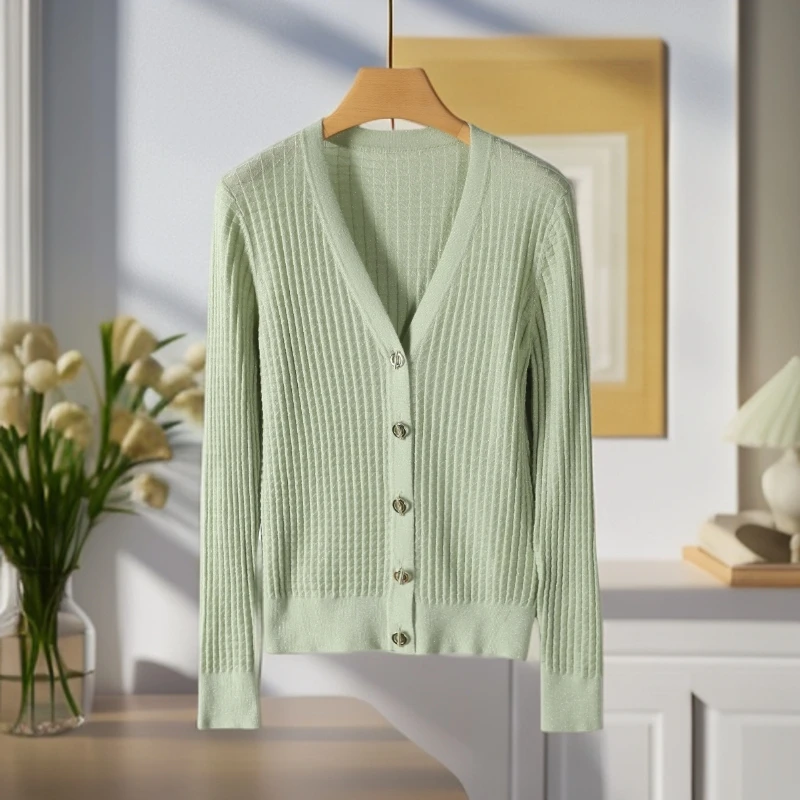 琪剪标24秋品牌折扣高级感精致亮丝立体格子软糯针织毛衫女130