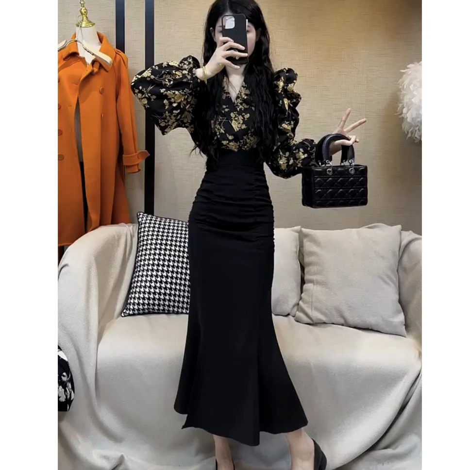 网红爆款小个子套装裙女2025春季新款法式泡泡袖碎花小衫+鱼尾裙