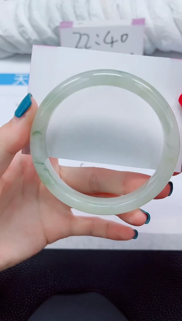 未镶嵌手镯石英质玉241-63/64